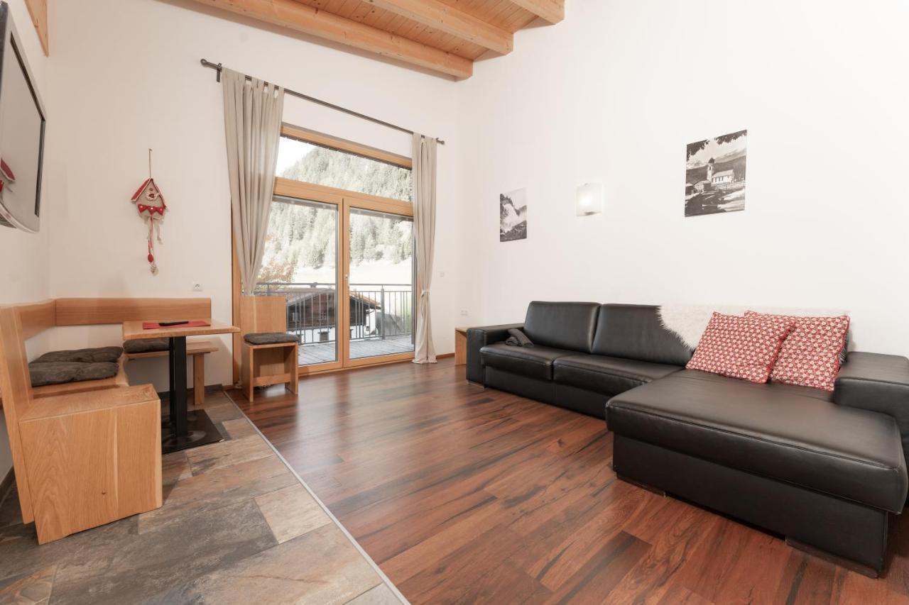 Aparthotel Ambiente Umhausen Bagian luar foto