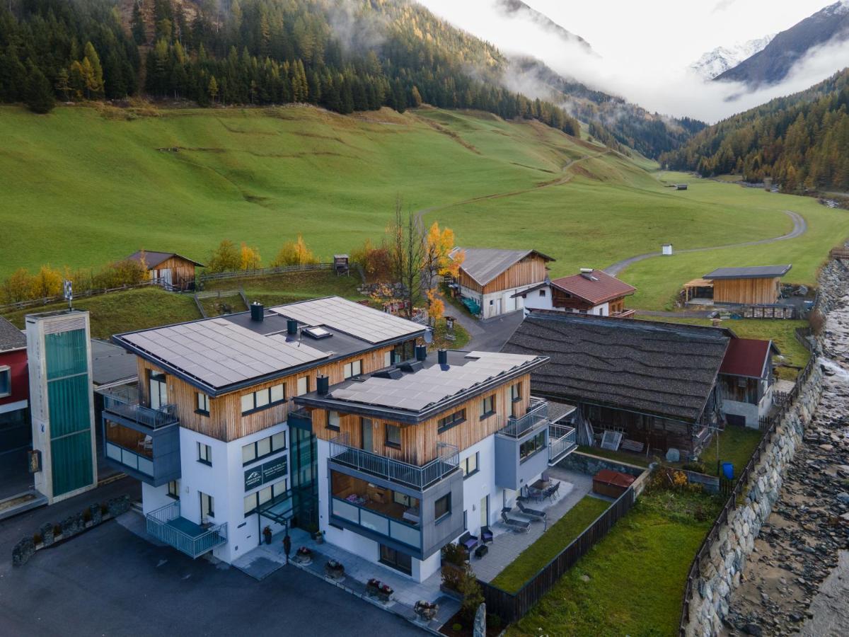 Aparthotel Ambiente Umhausen Bagian luar foto