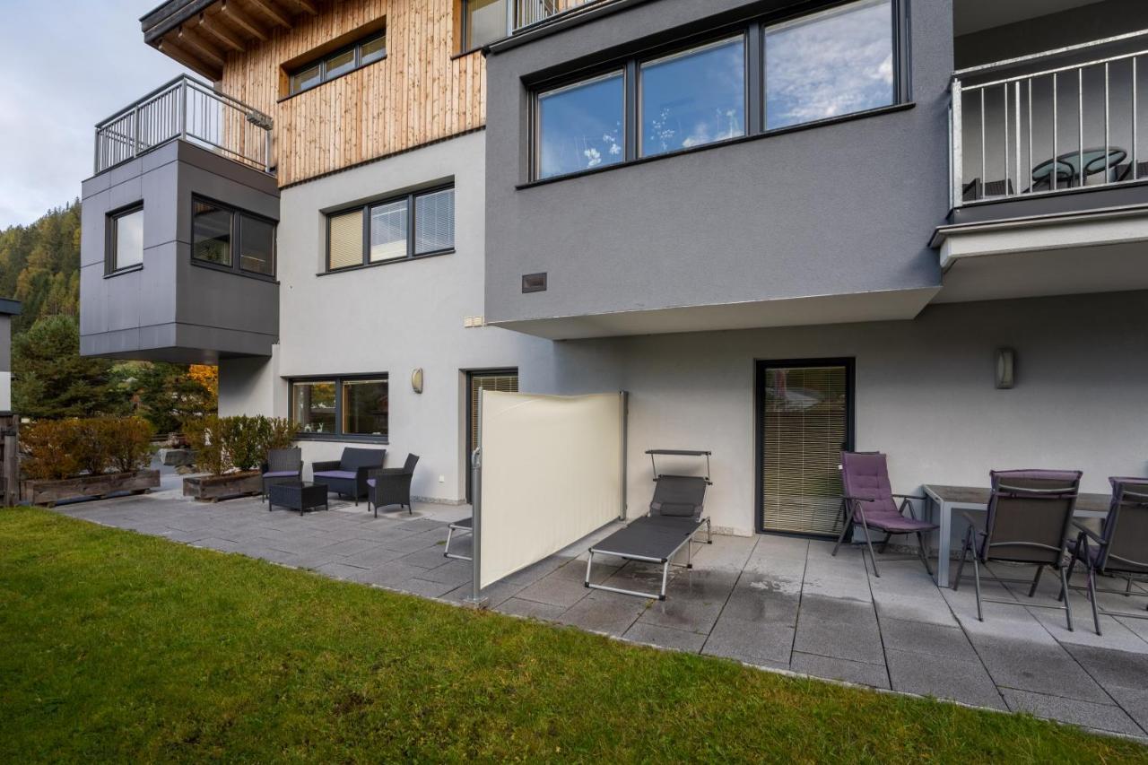 Aparthotel Ambiente Umhausen Bagian luar foto