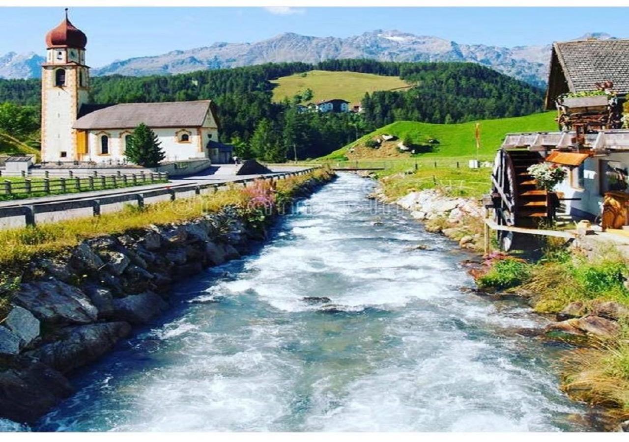 Aparthotel Ambiente Umhausen Bagian luar foto